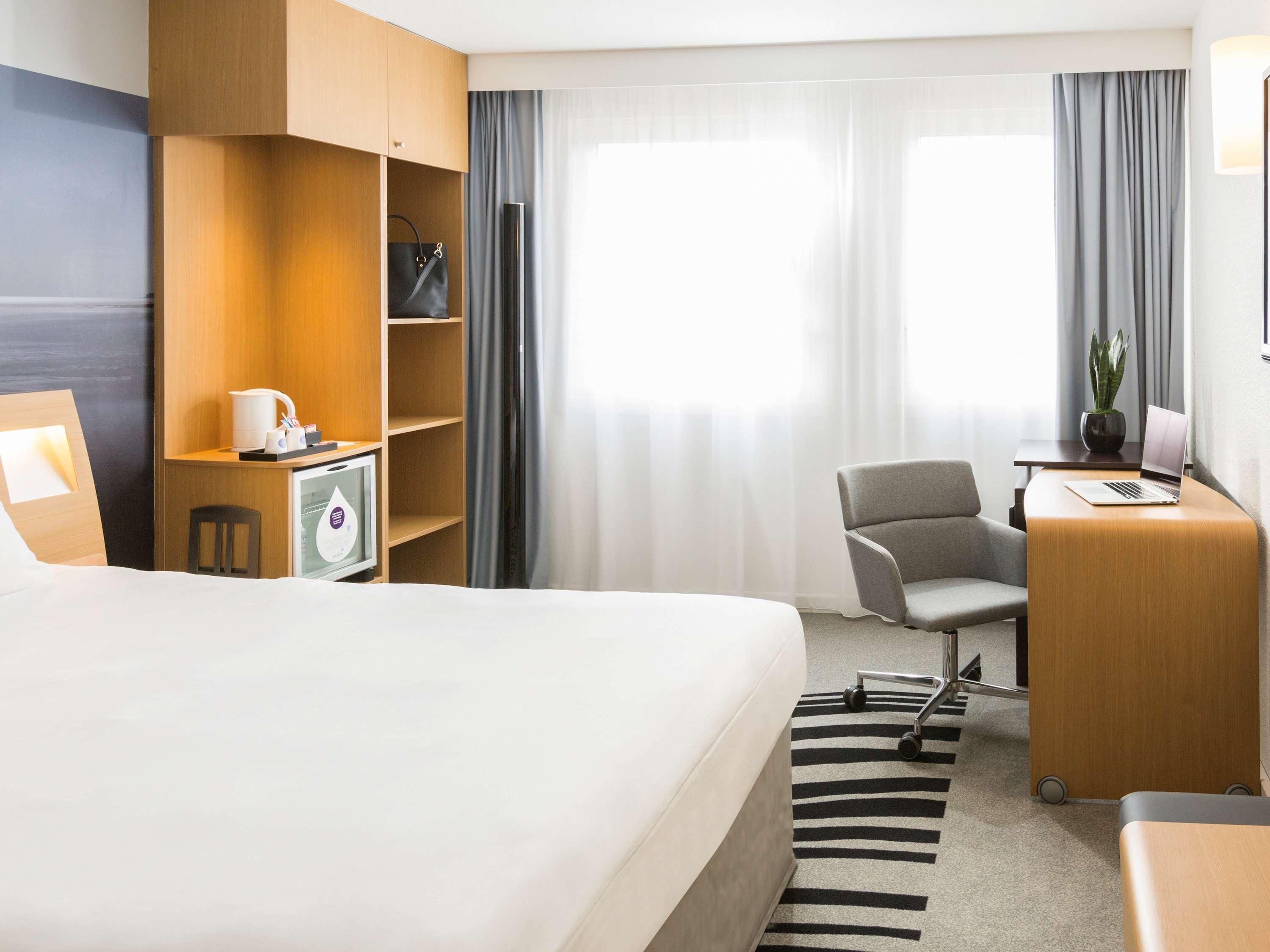 Novotel Strasbourg Centre Halles Экстерьер фото